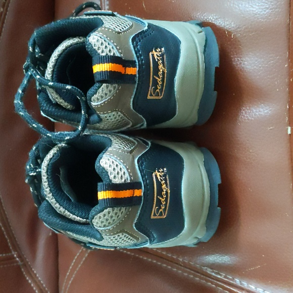 Sedagatti shoes - Picture 2 of 3